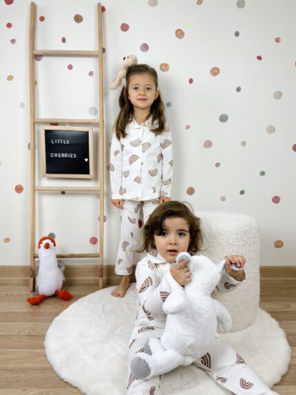 Çocuk Pijama Takımı Gökkuşağı Desenli